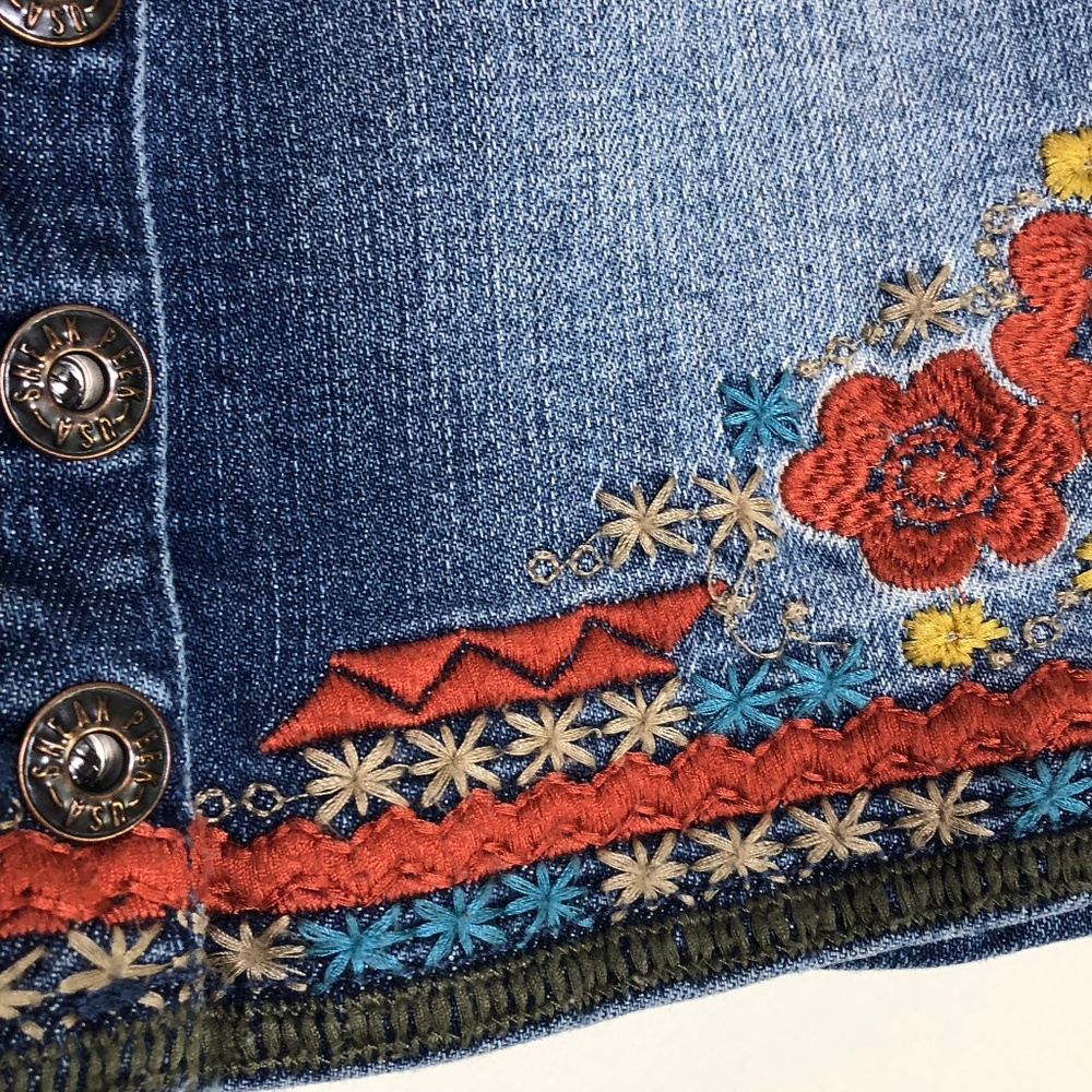 Sneak Peek Blue Denim Embroidered Bohemian Skirt Size Small - Picture 13 of 14